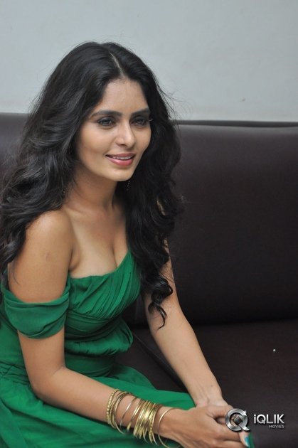 Actress-Madhumita-krishna-Photo-Shoot